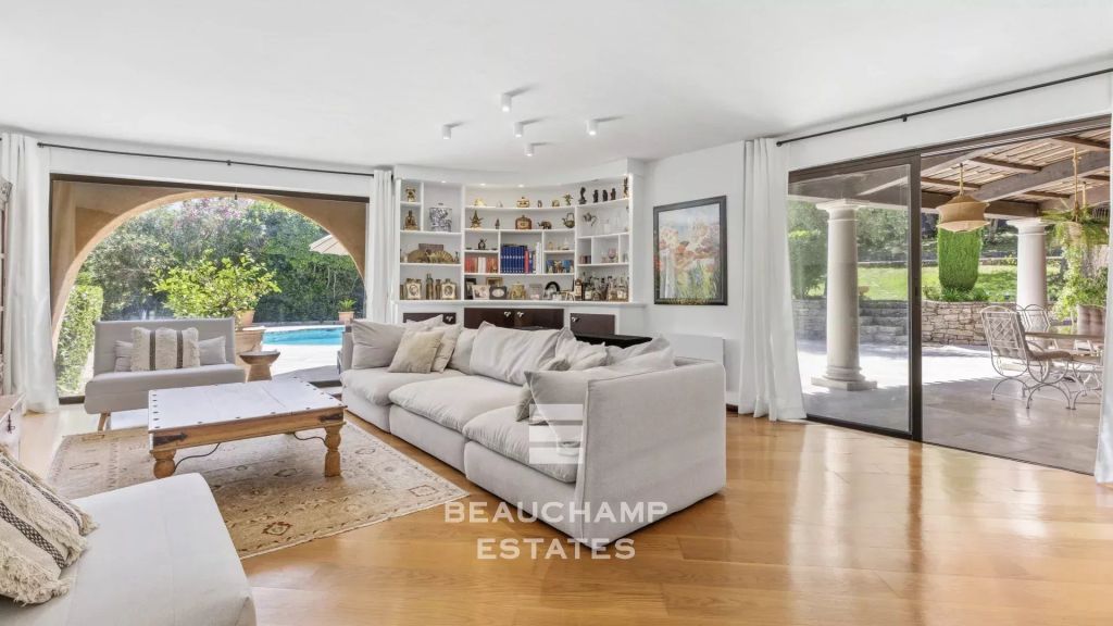 5-Bedroom Provençal Villa with Swimming Pool – Mougins