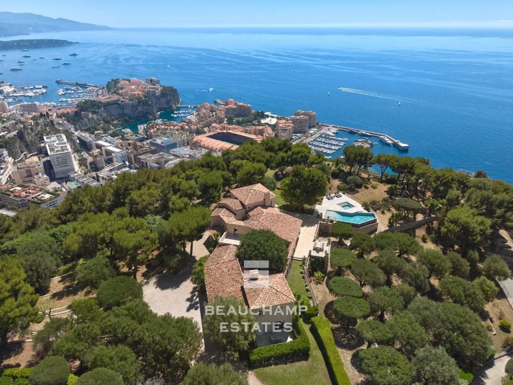 Beautiful villa in neo-provencal style 2 minutes from Monaco