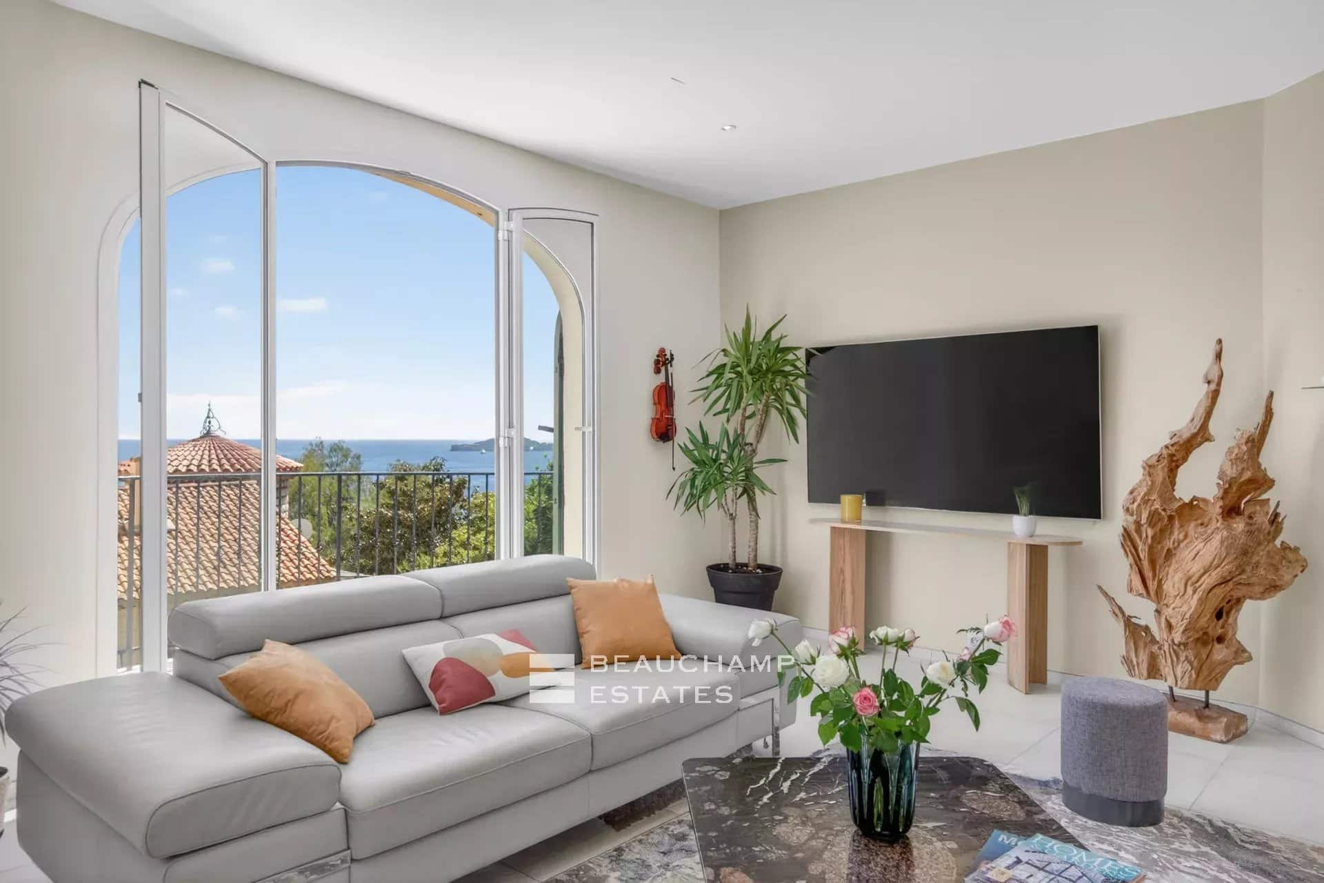 Beautiful villa with 5 rooms in Eze Beautiful villa with 5 rooms in Eze