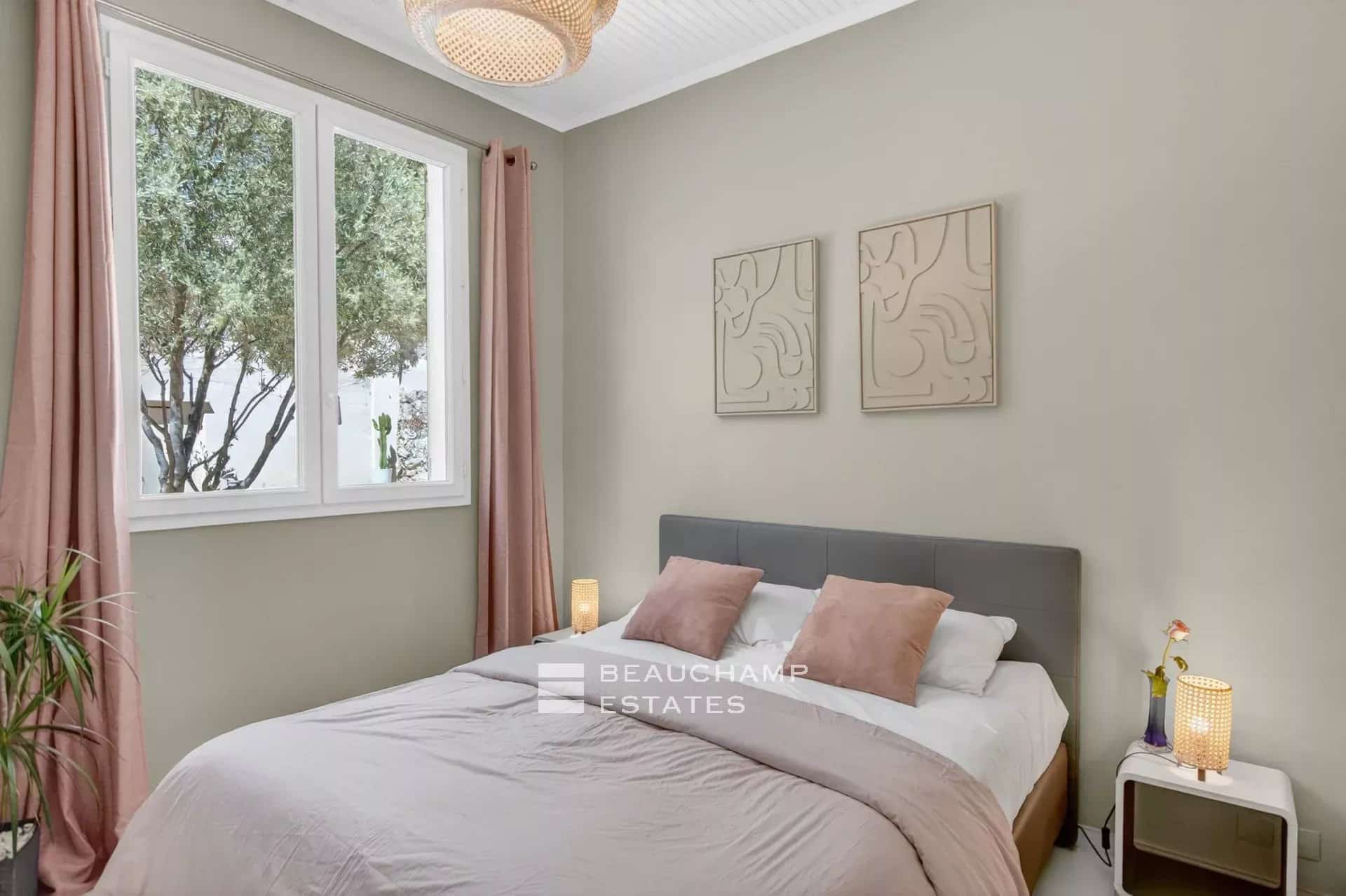 Beautiful villa with 5 rooms in Eze Beautiful villa with 5 rooms in Eze