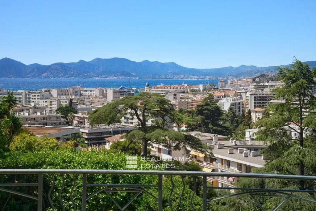 Belle Époque 7-bedroom villa with sea view – Basse Californie, Cannes