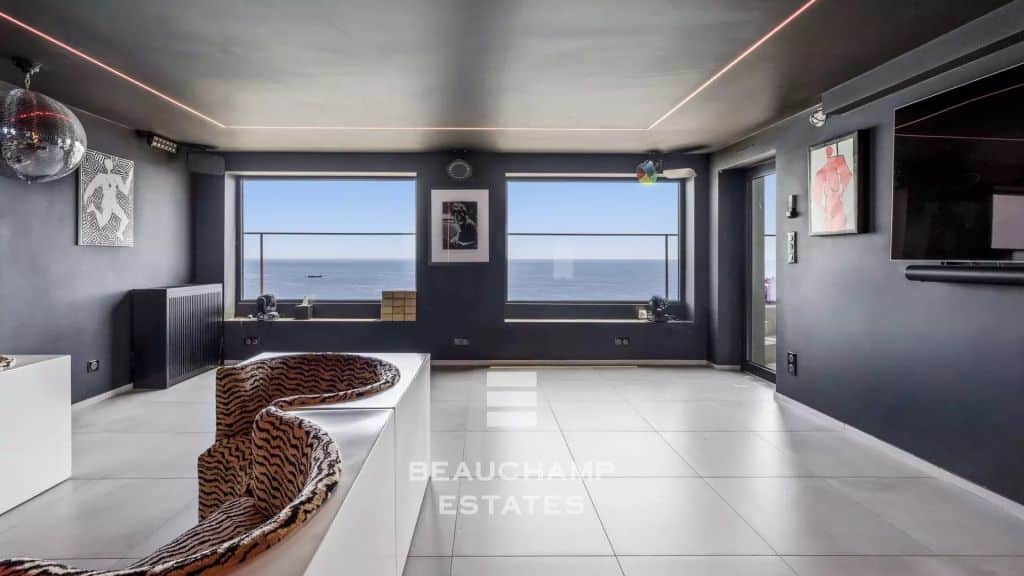 Contemporary 5-bedroom villa with panoramic sea view – Roquebrune-Cap-Martin Roquebrune-Cap-Martin