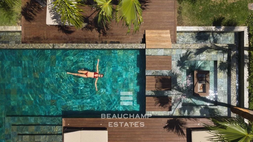 Contemporary Balinese style villa just moments from the center of Saint-Tropez