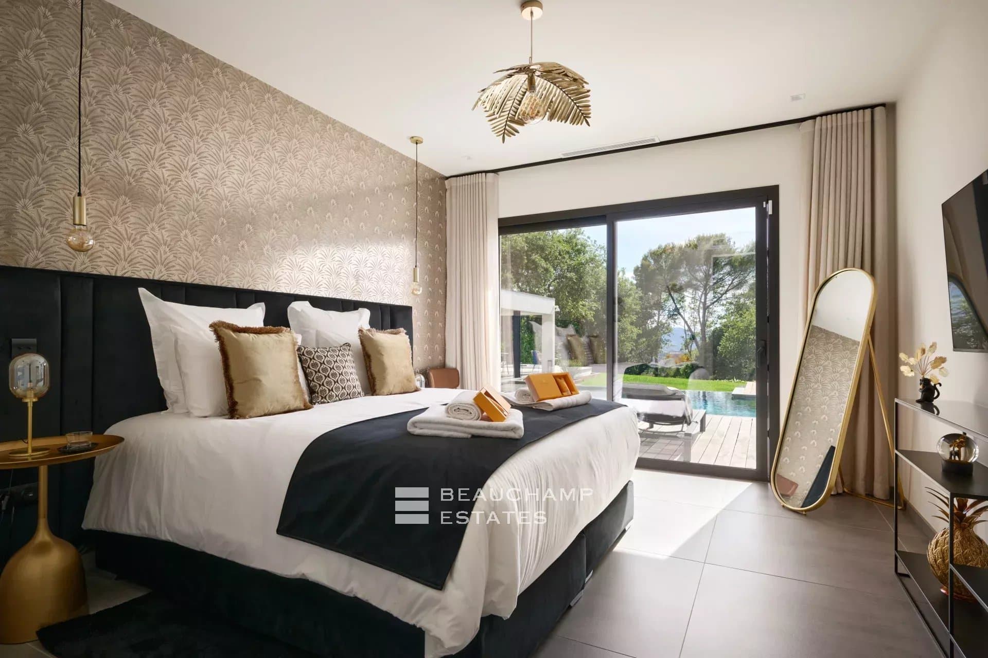 Contemporary villa with 5 bedrooms in Mougins Castellaras Contemporary villa with 5 bedrooms in Mougins Castellaras