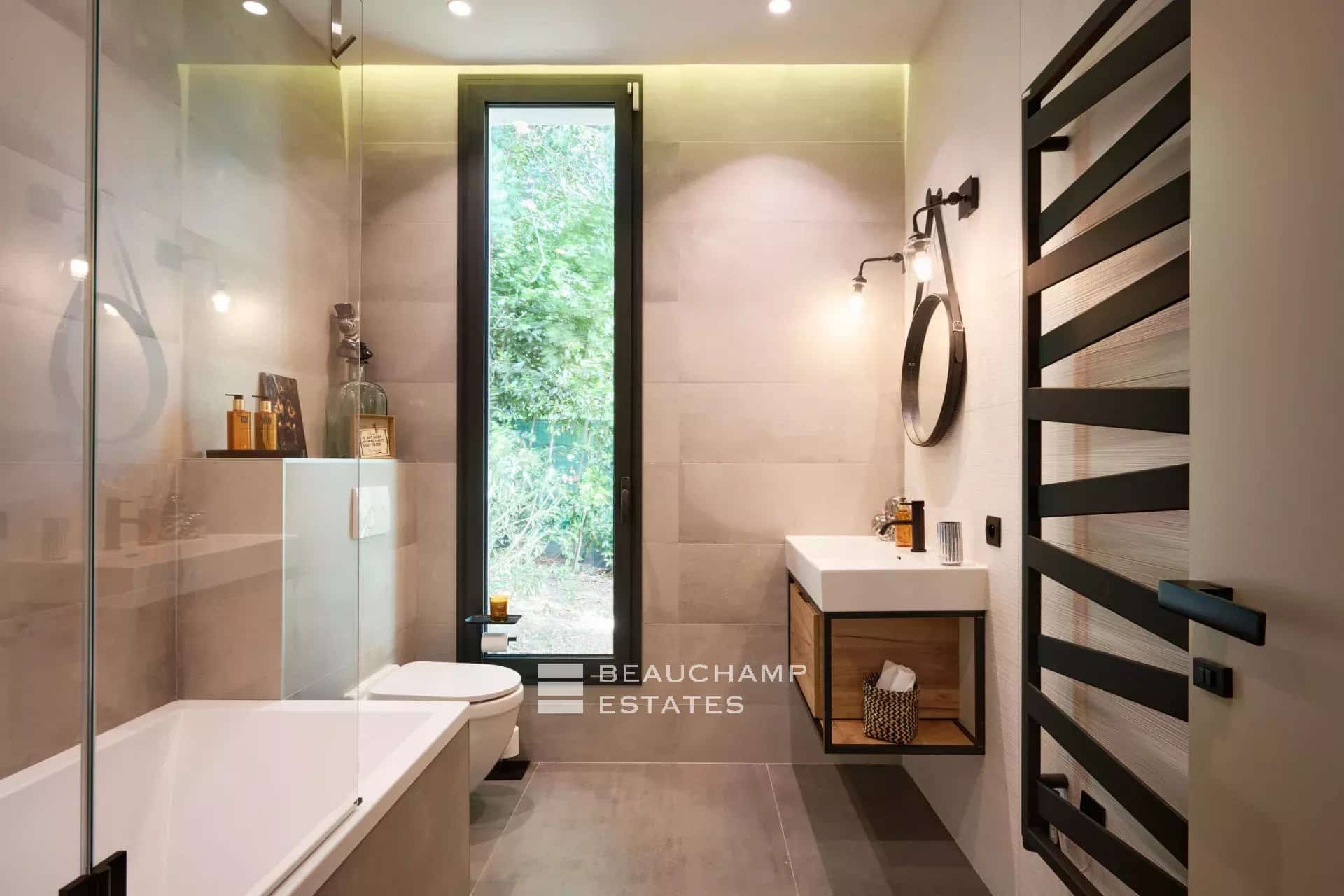 Contemporary villa with 5 bedrooms in Mougins Castellaras Contemporary villa with 5 bedrooms in Mougins Castellaras