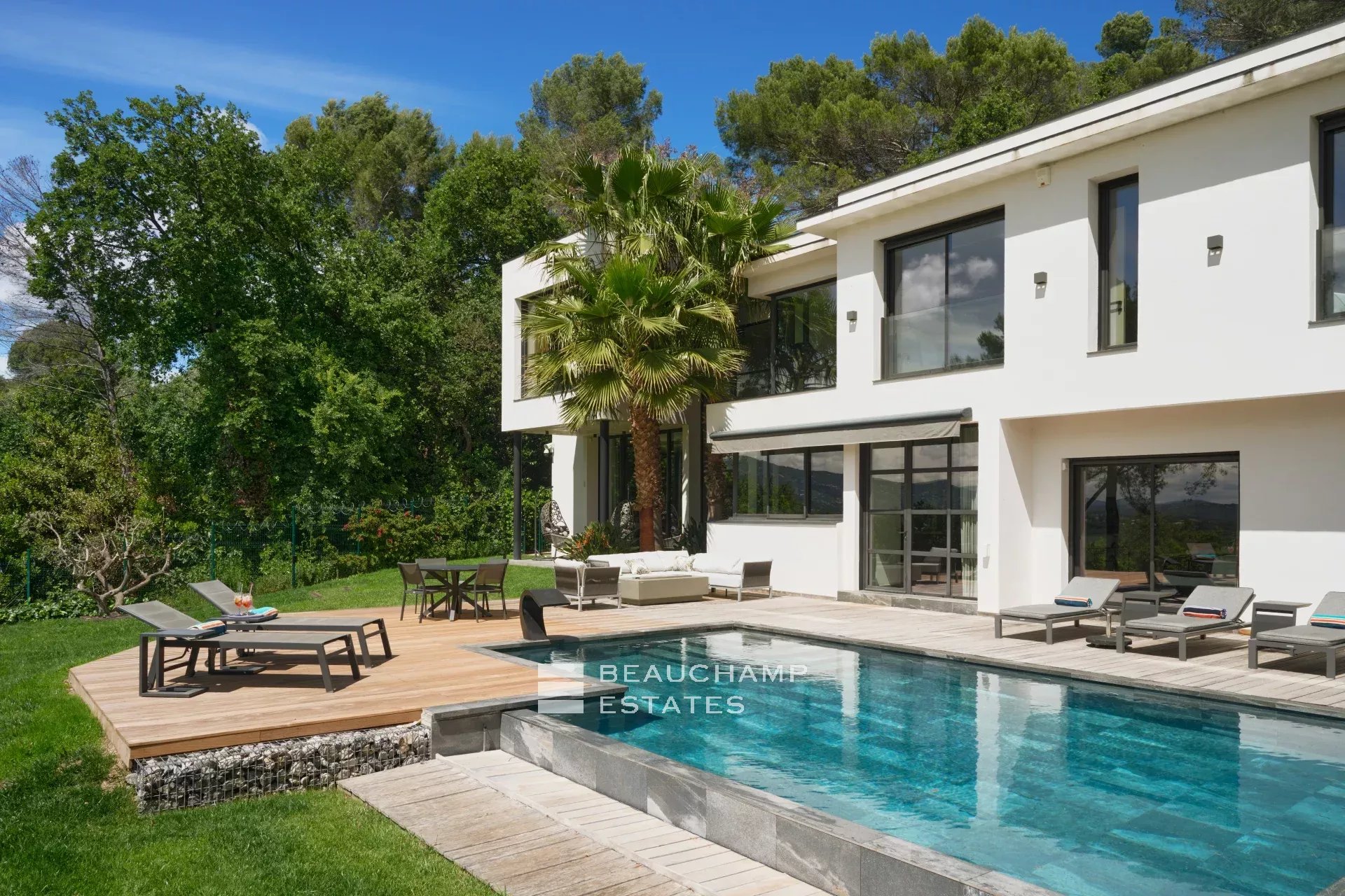 Contemporary villa with 5 bedrooms in Mougins Castellaras Contemporary villa with 5 bedrooms in Mougins Castellaras