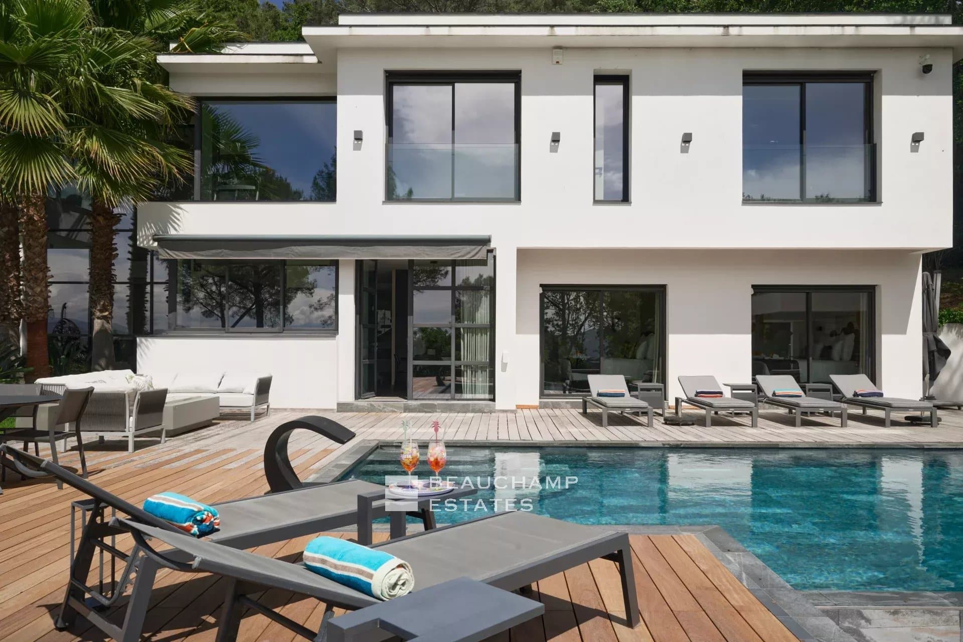 Contemporary villa with 5 bedrooms in Mougins Castellaras Contemporary villa with 5 bedrooms in Mougins Castellaras