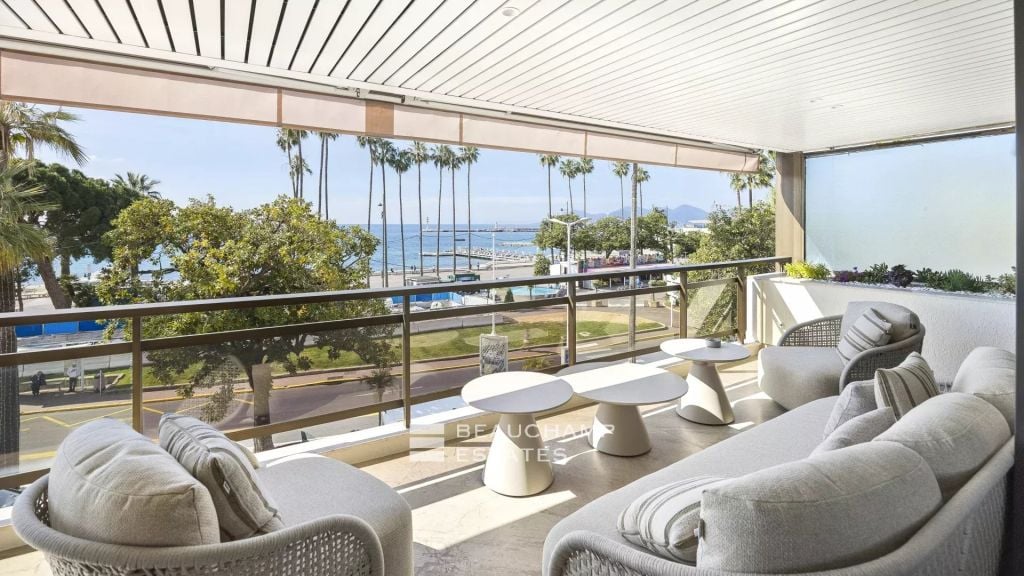 Exceptional Apartment 5 bedrooms with terrace and panoramic sea views – Cannes Banana