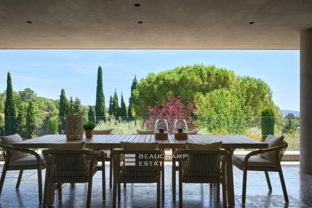 Exclusive listing – Montauroux – Contemporary Villa with Panoramic Views