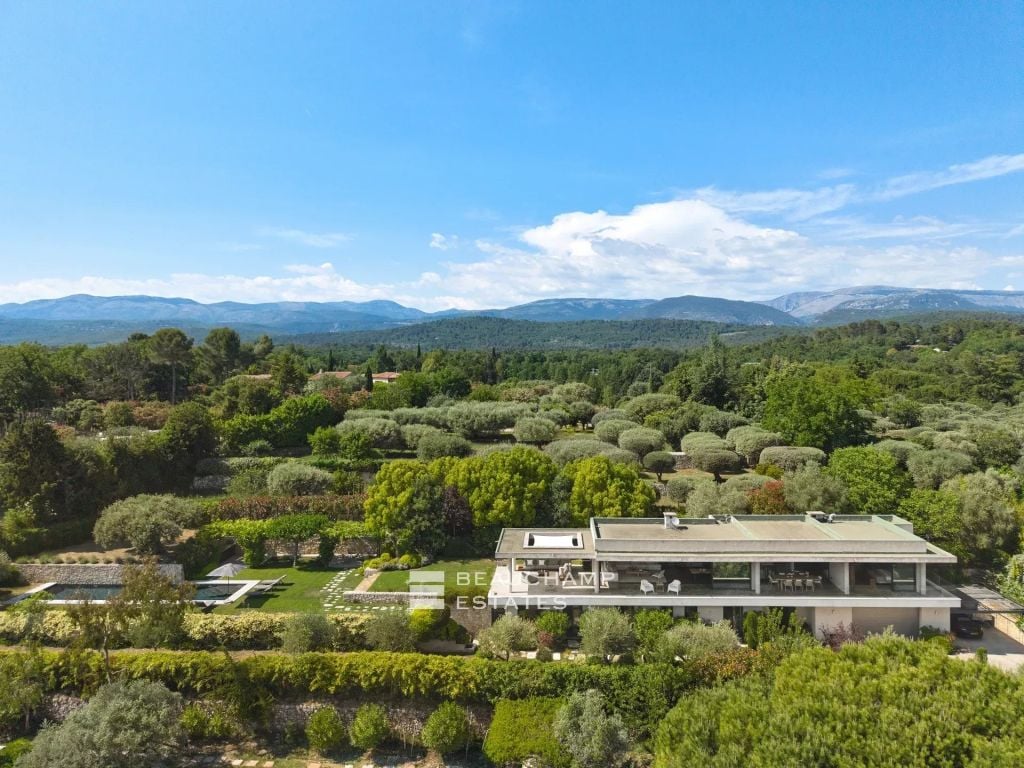 Exclusive listing – Montauroux – Contemporary Villa with Panoramic Views
