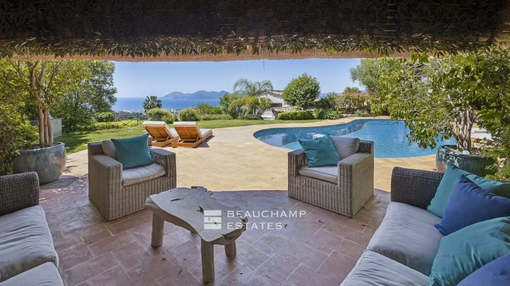 Exclusive – Neo-Provençal villa with 5 bedrooms and sea view – Cannes