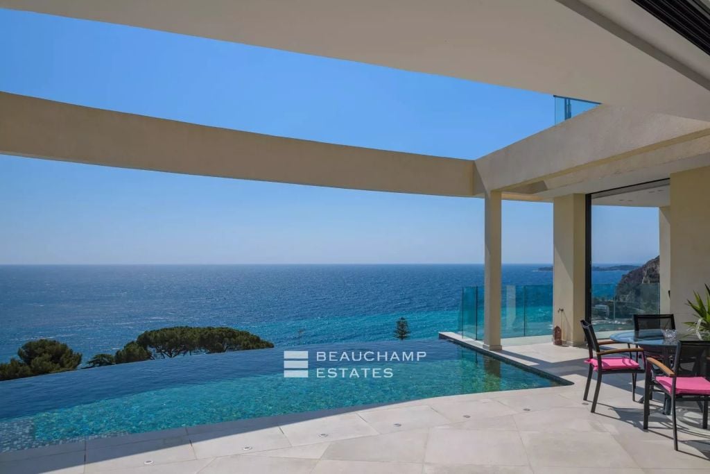 Èze Bord de Mer – 5-Bedroom Contemporary Villa with Infinity Pool and Panoramic Sea View