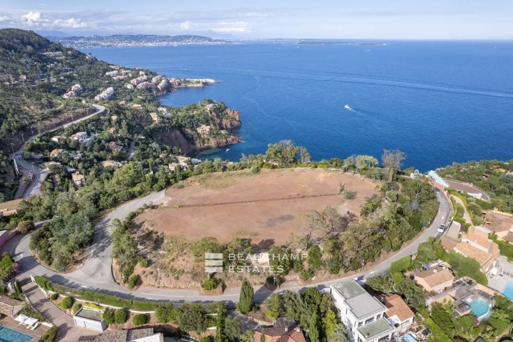 Land for sale – Panoramic View – Theoule Sur Mer