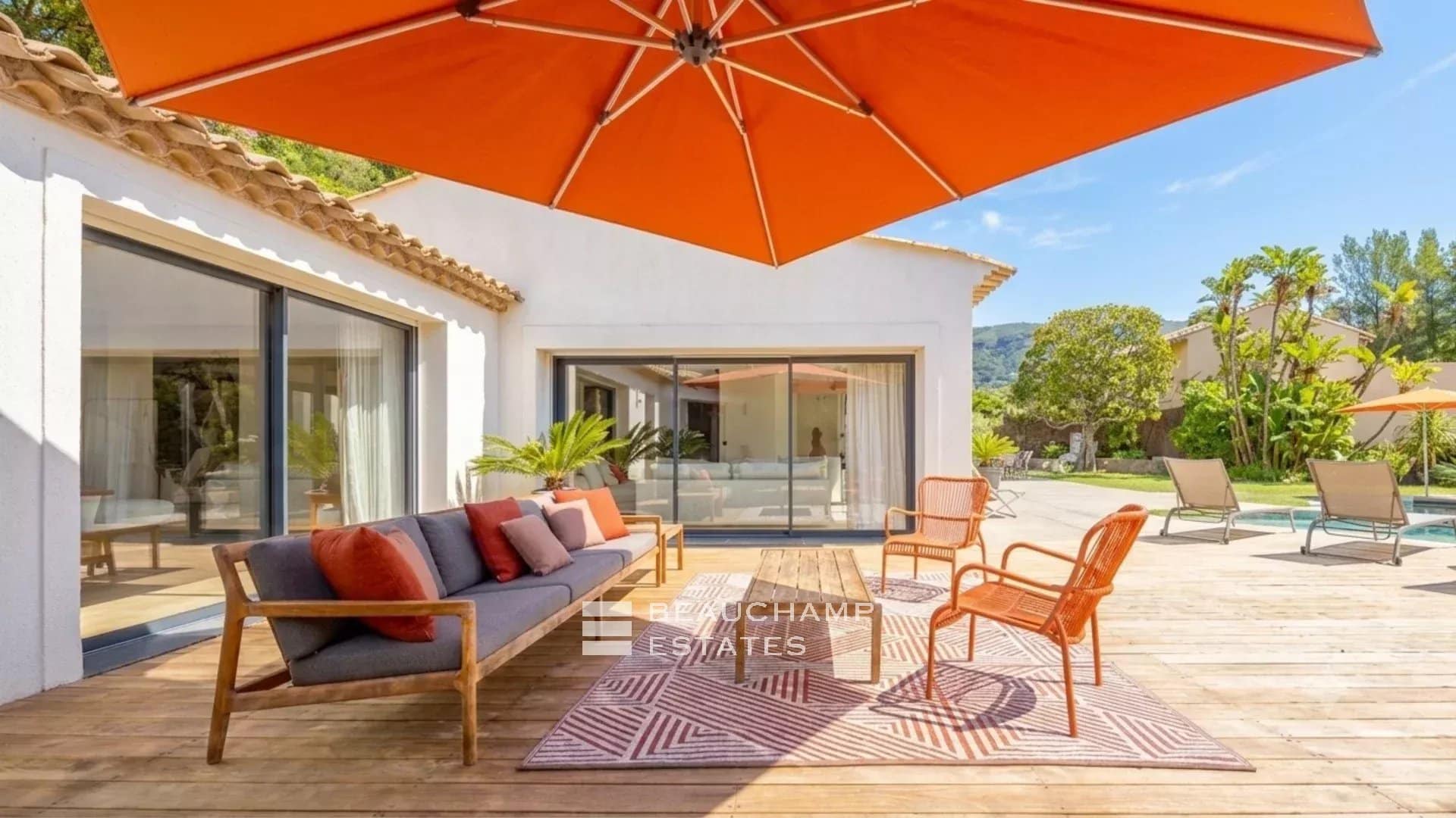 Modern 4-bedroom villa with pool near the beach – Saint-Jean-Cap-Ferrat Modern 4-bedroom villa with pool near the beach – Saint-Jean-Cap-Ferrat