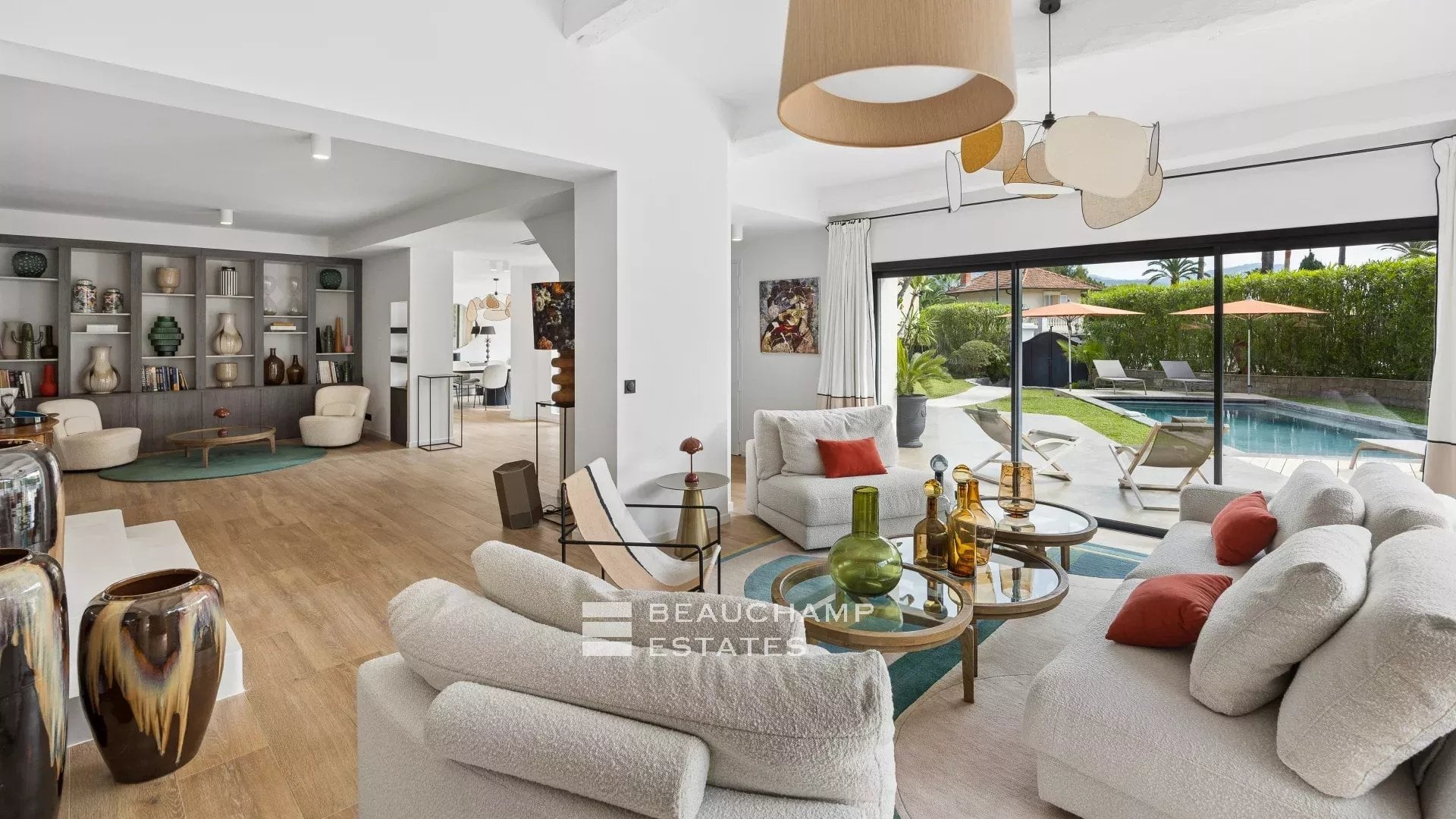 Modern 4-bedroom villa with pool near the beach – Saint-Jean-Cap-Ferrat Modern 4-bedroom villa with pool near the beach – Saint-Jean-Cap-Ferrat