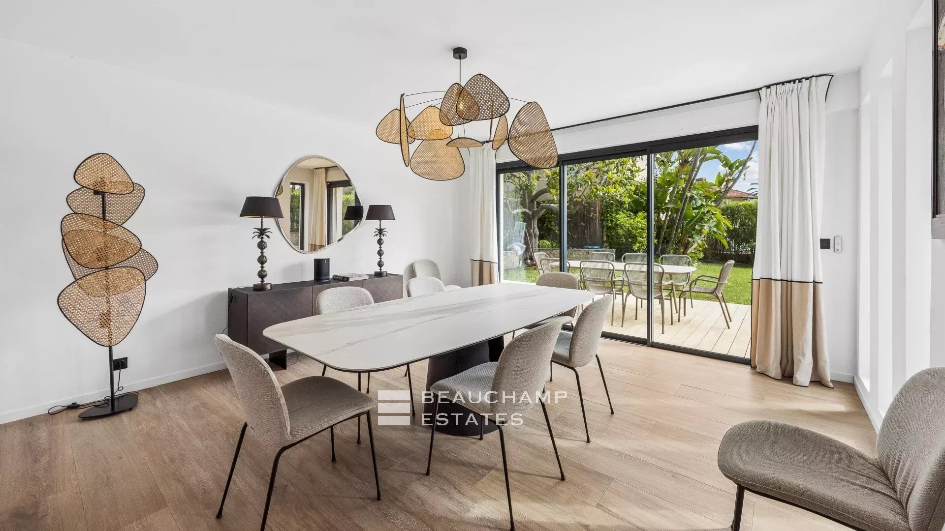 Modern 4-bedroom villa with pool near the beach – Saint-Jean-Cap-Ferrat Modern 4-bedroom villa with pool near the beach – Saint-Jean-Cap-Ferrat