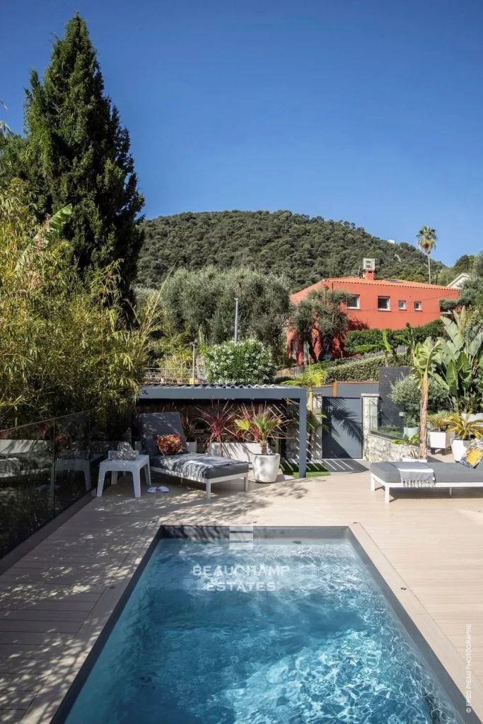 Modern 5-Bedroom Villa with Sea View – Èze