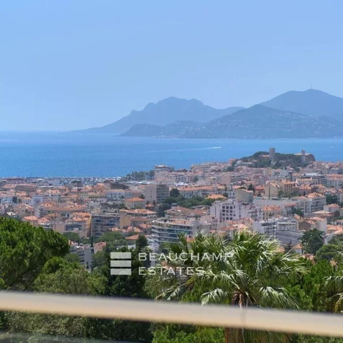Modern villa with panoramic sea views – Cannes Oxford