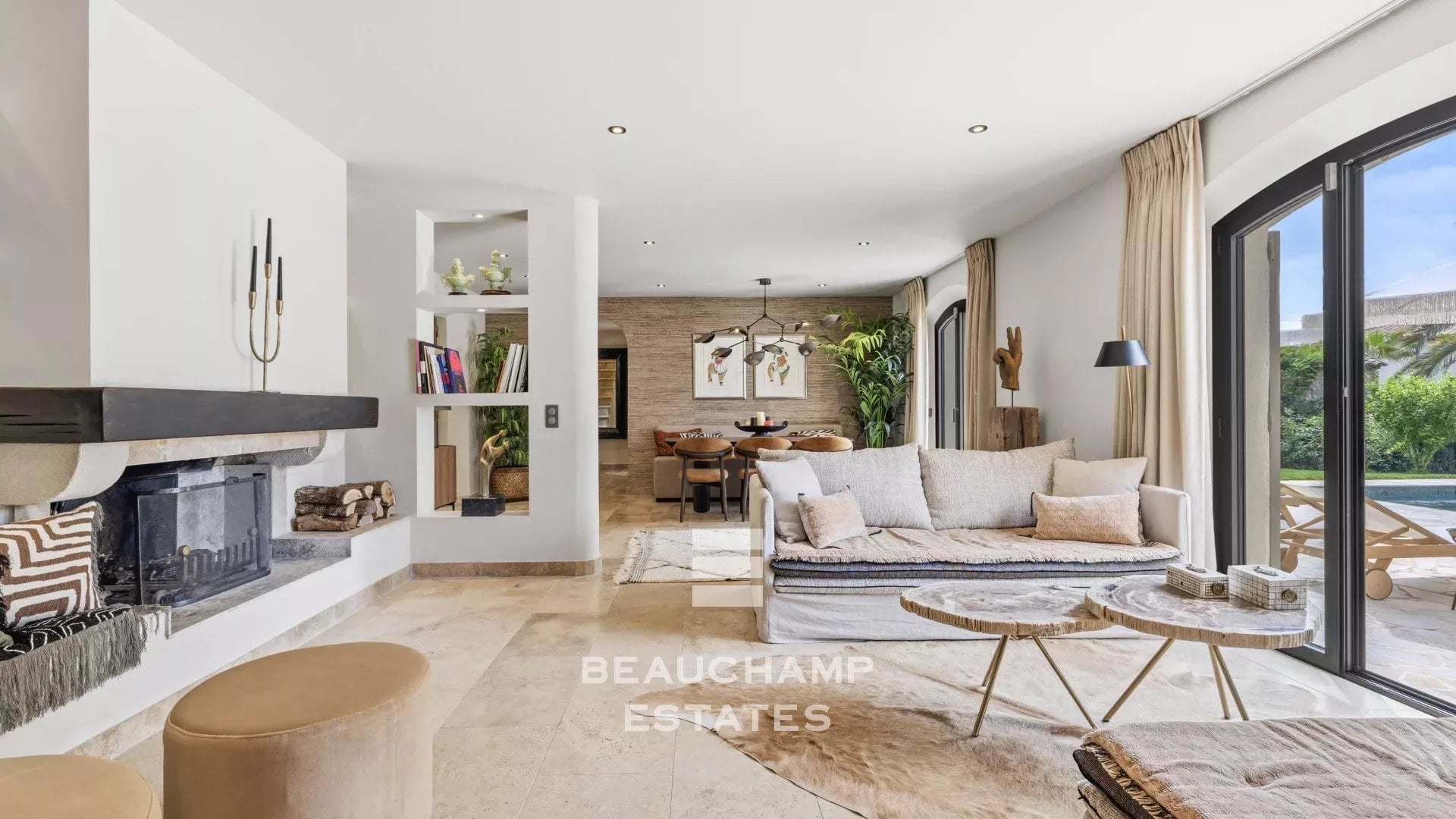 Neo-Provençal 4-bedroom villa in Rocquefort-les-Pins with swimming pool Neo-Provençal 4-bedroom villa in Rocquefort-les-Pins with swimming pool