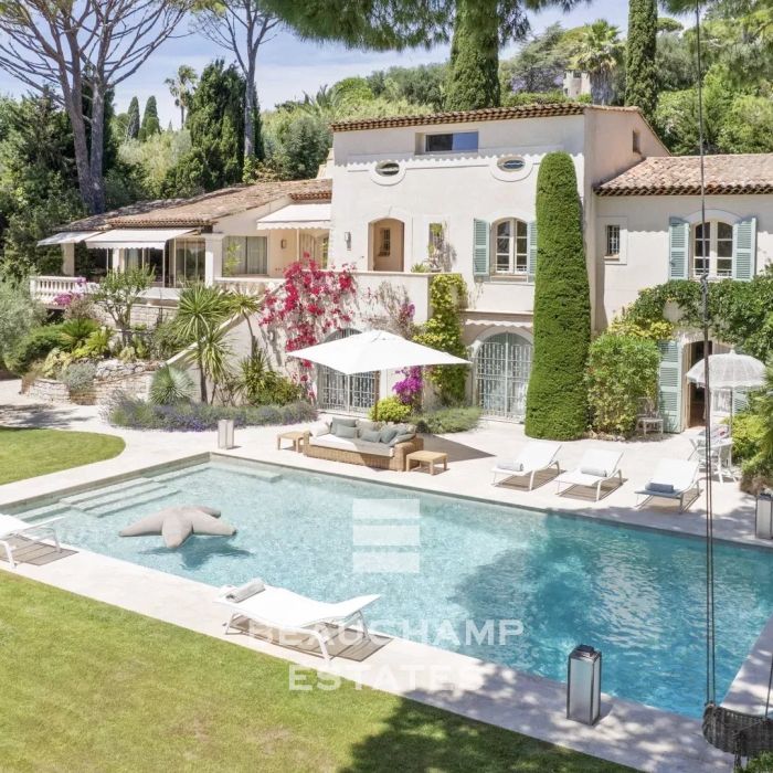 Villa provençale de 4 chambres surplombant les collines à proximité du village de Mougins