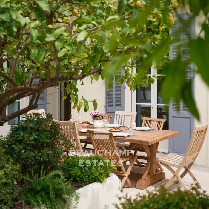 Renovated Character Villa — 4 Bedrooms, Garden, in the Heart of La Napoule