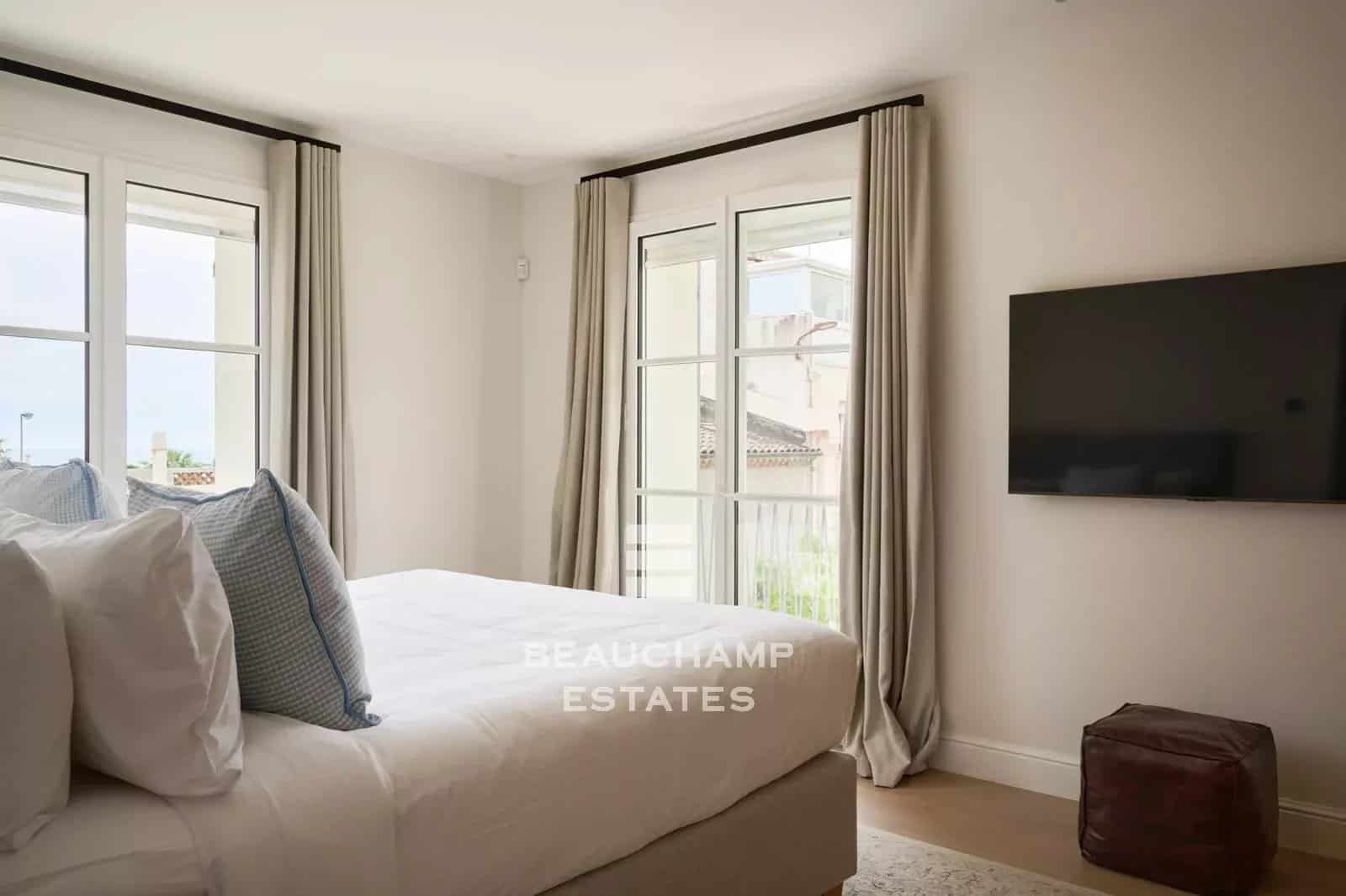 Renovated Character Villa — 4 Bedrooms, Garden, in the Heart of La Napoule Renovated Character Villa — 4 Bedrooms, Garden, in the Heart of La Napoule