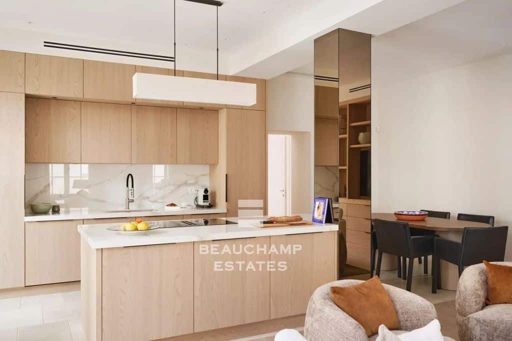 Renovated Character Villa — 4 Bedrooms, Garden, in the Heart of La Napoule