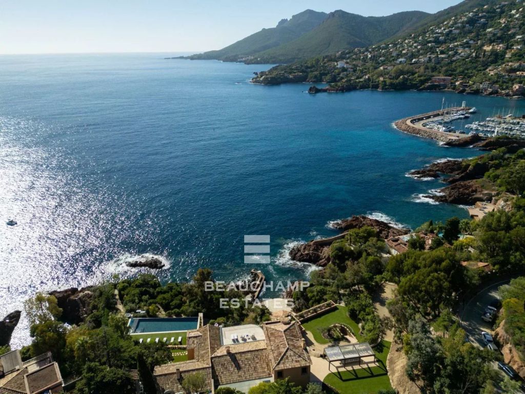 Théoule-sur-Mer – Exceptional Waterfront Property