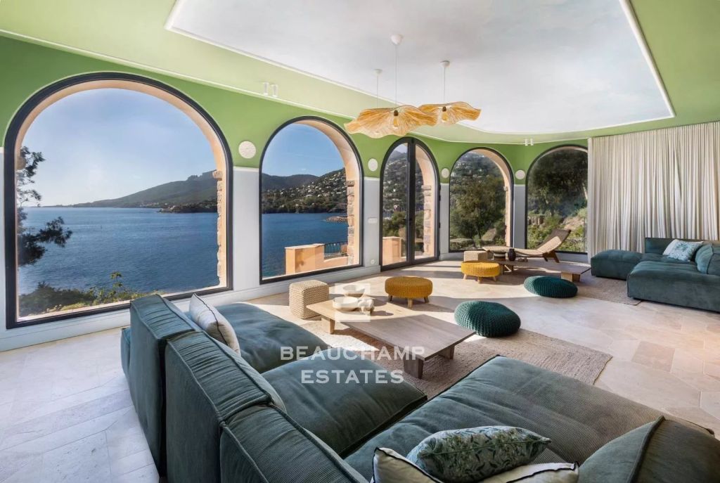 Théoule-sur-Mer – Exceptional Waterfront Property