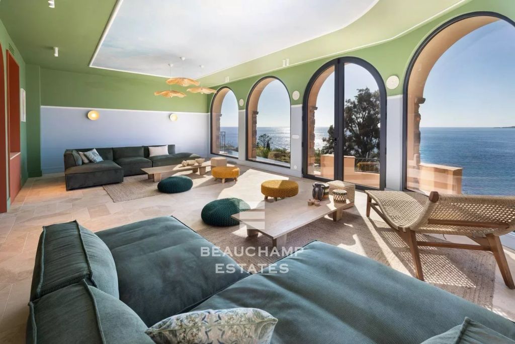 Théoule-sur-Mer – Exceptional Waterfront Property