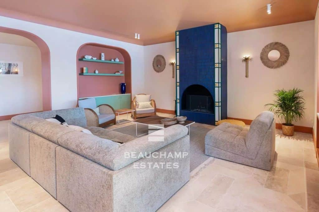 Théoule-sur-Mer – Exceptional Waterfront Property