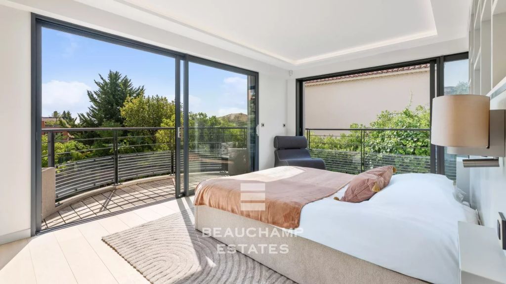 4-Bedroom Apartment with Private Garden and Swimming Pool – Saint-Jean-Cap-Ferrat