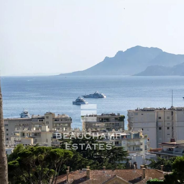 Belle Époque 7-bedroom villa with sea view – Basse Californie, Cannes