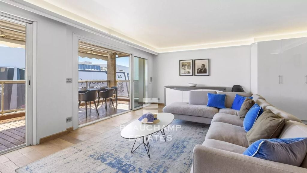 Cannes Croisette – Splendid apartment facing the Palais