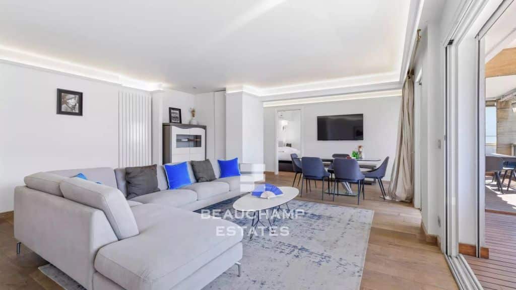 Cannes Croisette – Splendid apartment facing the Palais