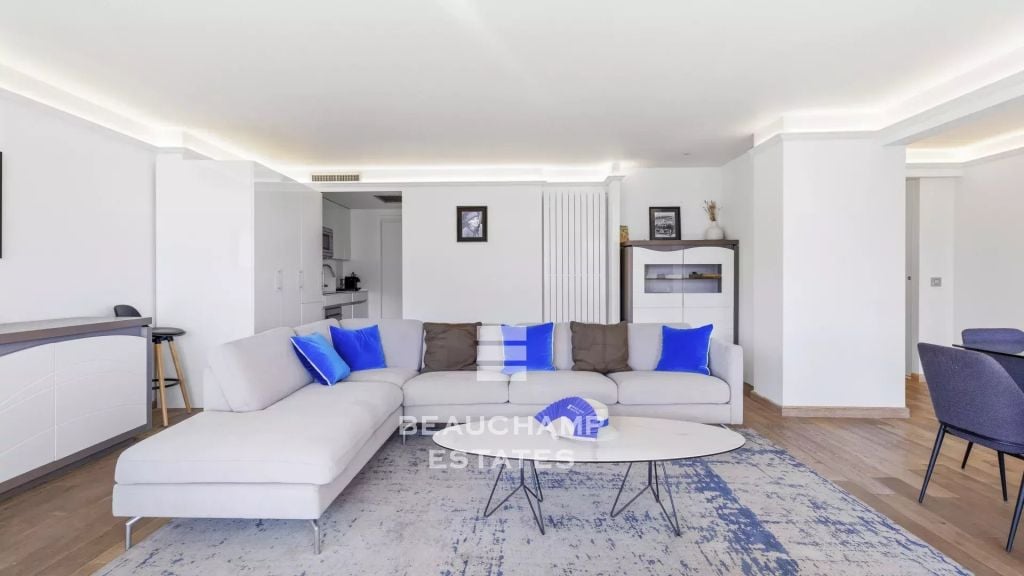 Cannes Croisette – Splendid apartment facing the Palais