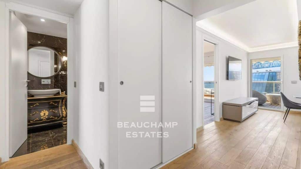 Cannes Croisette – Splendid apartment facing the Palais