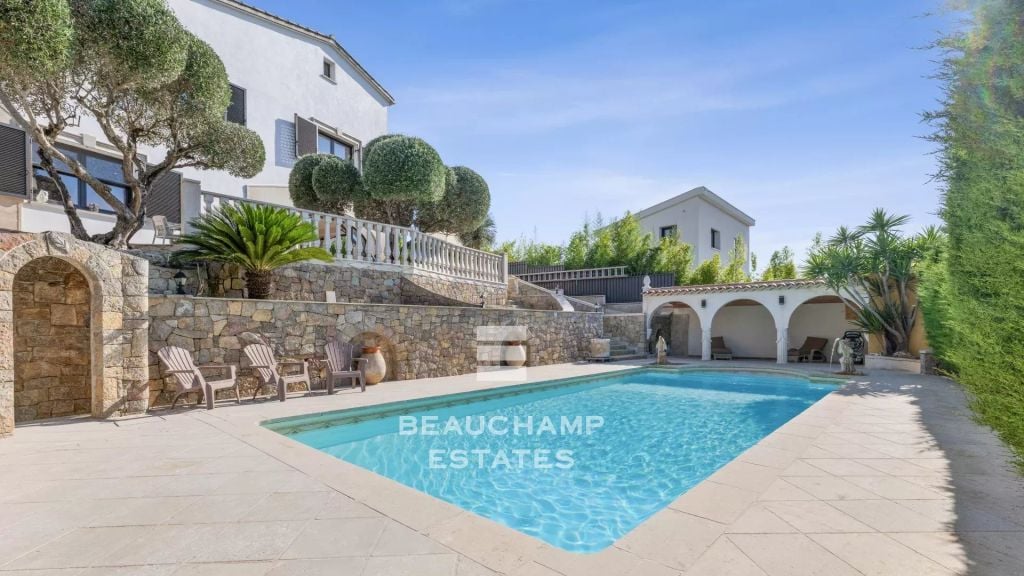 Charming 4-Bedroom Villa with Pool and Open Views in Mandelieu
