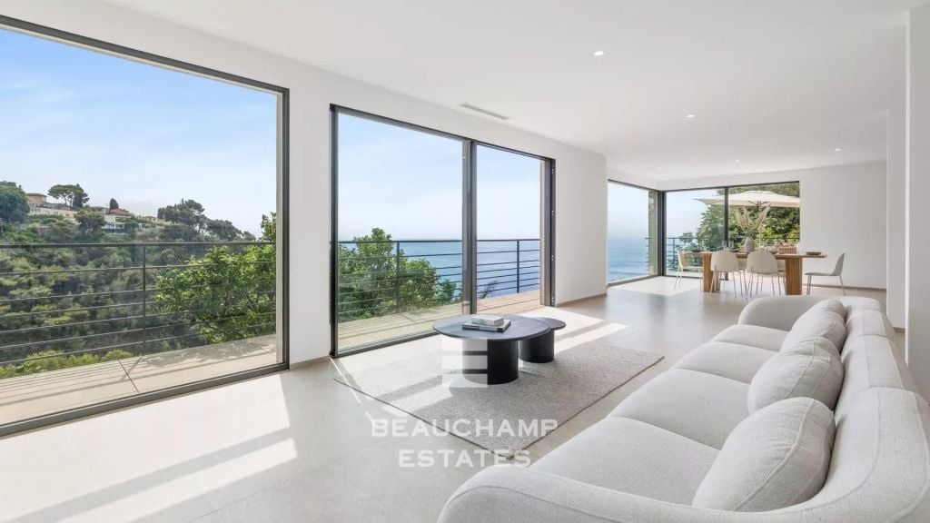 Contemporary 4-bedroom villa with panoramic sea views – Roquebrune-Cap-Martin