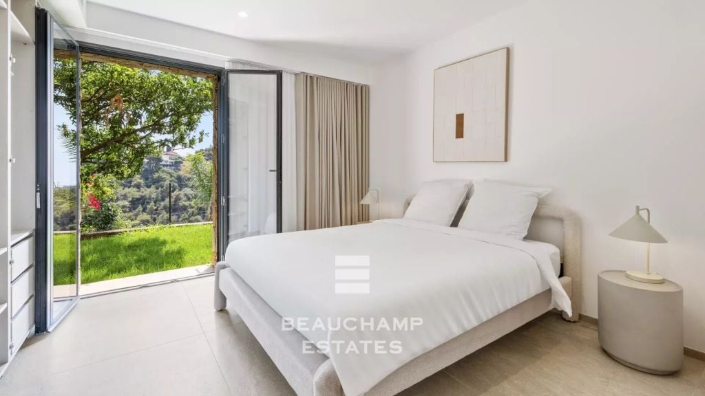 Contemporary 4-bedroom villa with panoramic sea views – Roquebrune-Cap-Martin