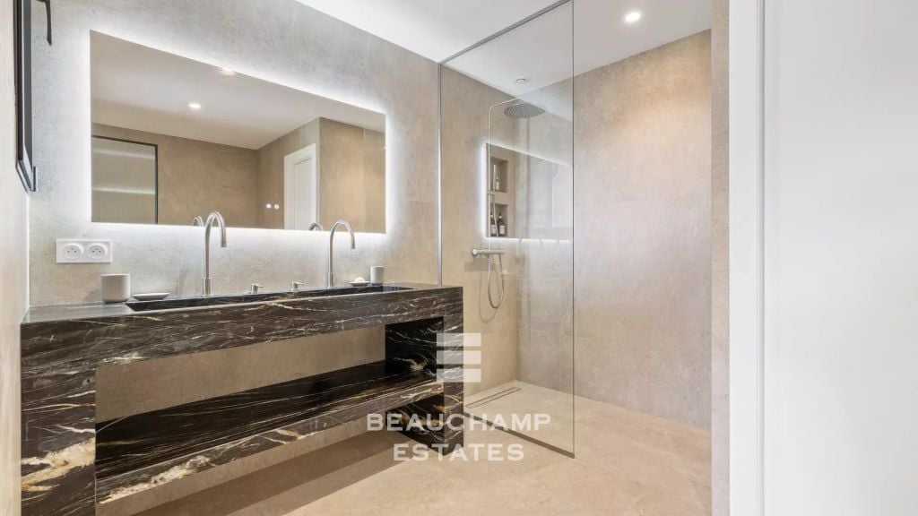 Contemporary 4-bedroom villa with panoramic sea views – Roquebrune-Cap-Martin