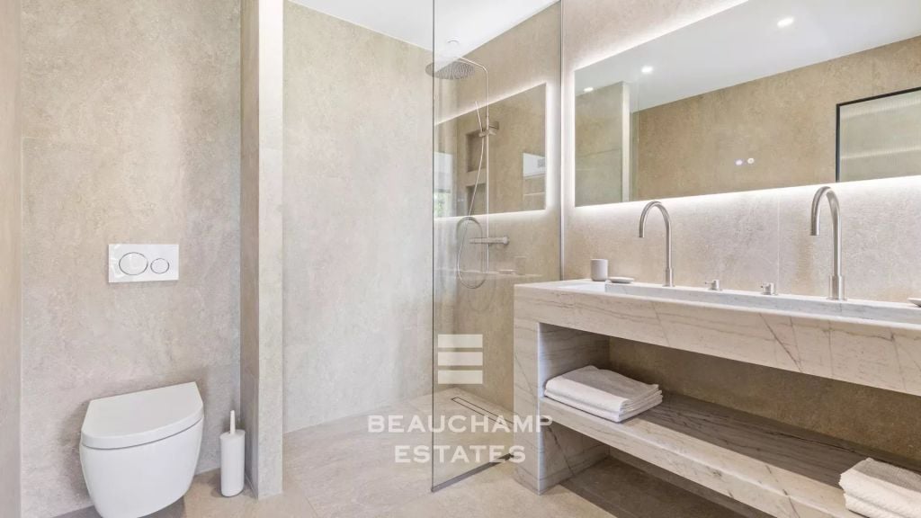 Contemporary 4-bedroom villa with panoramic sea views – Roquebrune-Cap-Martin