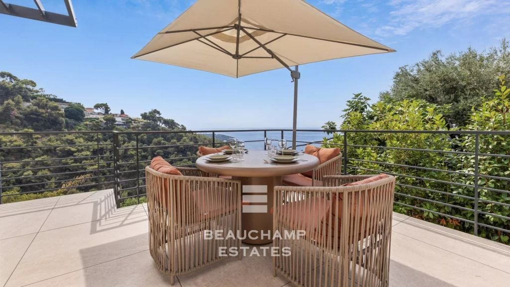 Contemporary 4-bedroom villa with panoramic sea views – Roquebrune-Cap-Martin