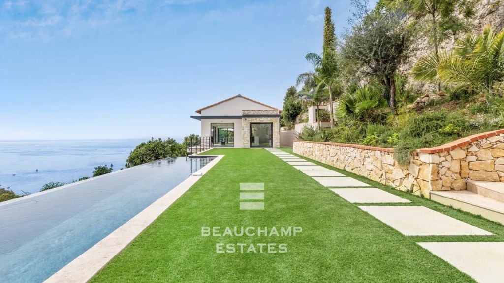 Contemporary 4-bedroom villa with panoramic sea views – Roquebrune-Cap-Martin