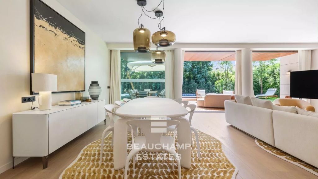 Contemporary 4-Bedroom Villa with Sea View – Saint-Jean-Cap-Ferrat