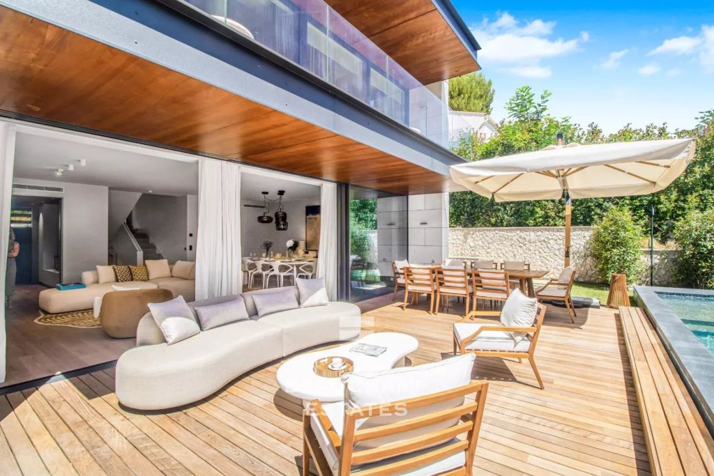 Contemporary 4-Bedroom Villa with Sea View – Saint-Jean-Cap-Ferrat