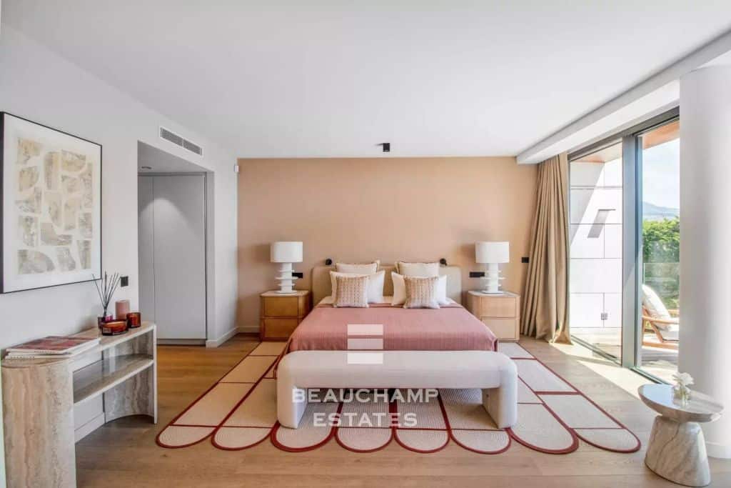 Contemporary 4-Bedroom Villa with Sea View – Saint-Jean-Cap-Ferrat