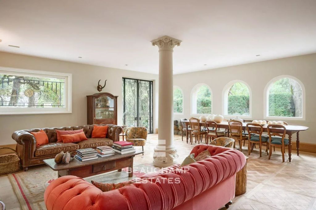 Exceptional 15-Bedroom Château in the Heart of a Preserved Estate – Lorgues