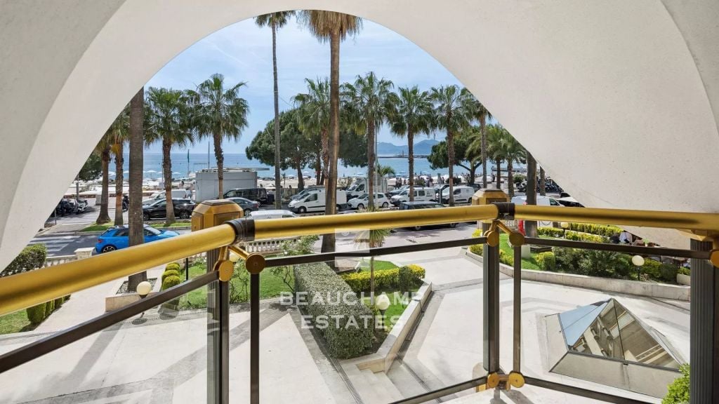 Exceptional new apartment – Cannes Croisette