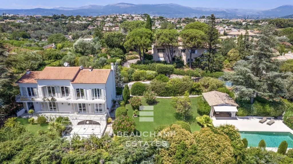 Neo-Provençal 5-Bedroom Villa with Partial Sea Views – La Roquette-sur-Siagne